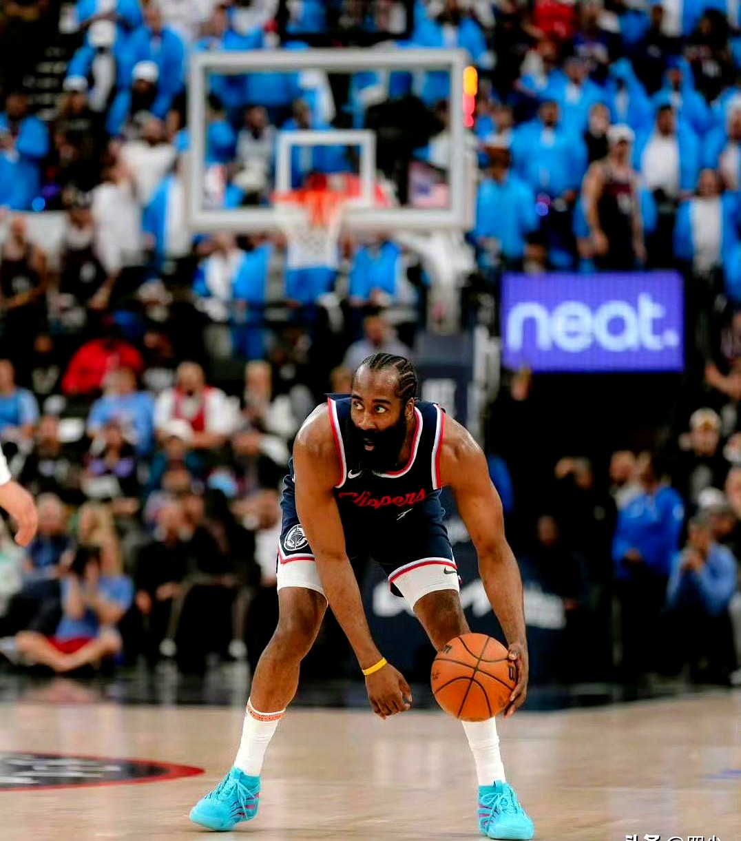 关键时刻NBA季后赛焦点战；那不勒斯手感冰凉；更衣室稳定；球探报告显示潜力的简单介绍